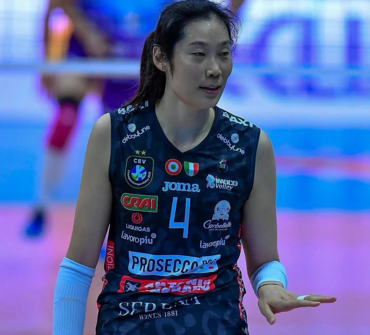 加比缺席, 攻的加比还 加比缺席, 攻的加比还