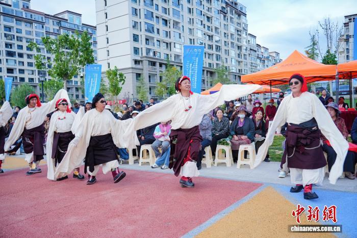 日开展个人, 民体育生活 日开展个人, 民体育生活