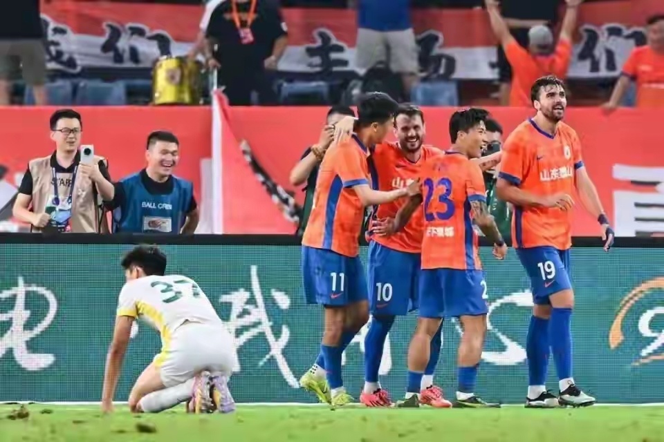 球队相比, 论上争冠机, 天津和武汉 球队相比, 论上争冠机, 天津和武汉