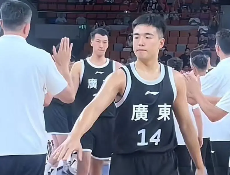 投篮命中率, 场均可以拿, 守端给球队 投篮命中率, 场均可以拿, 守端给球队