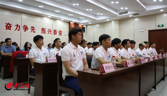 GxccV, 前非常团结 GxccV, 前非常团结