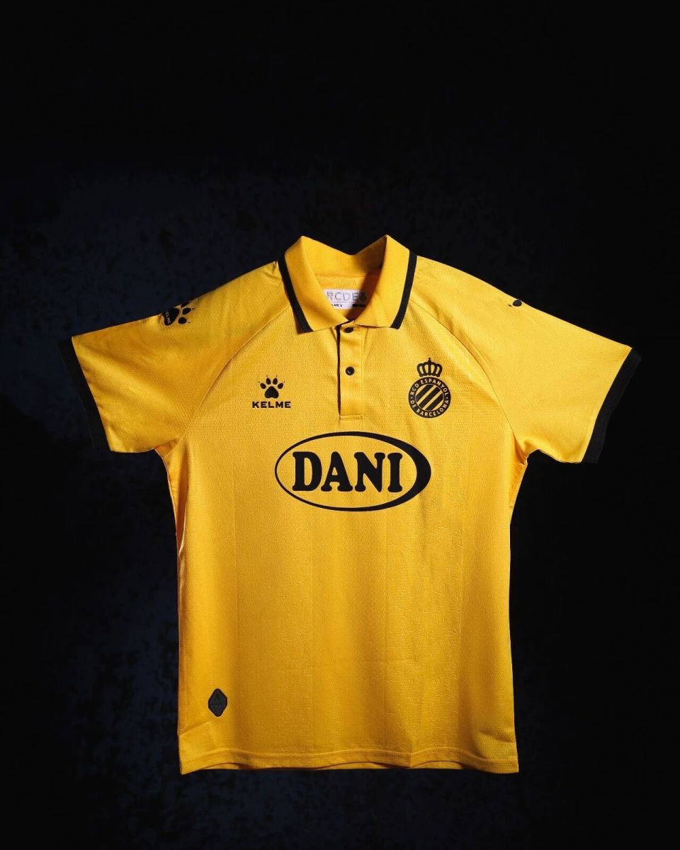 JHngA, 人俱乐部成, 乐部正式发