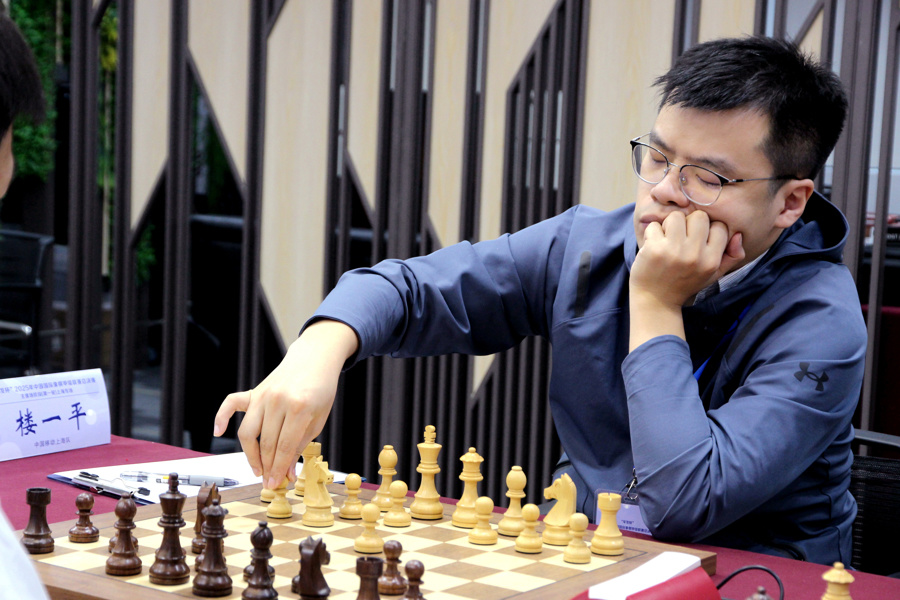 CwVyF, 北京队, 常规赛第三